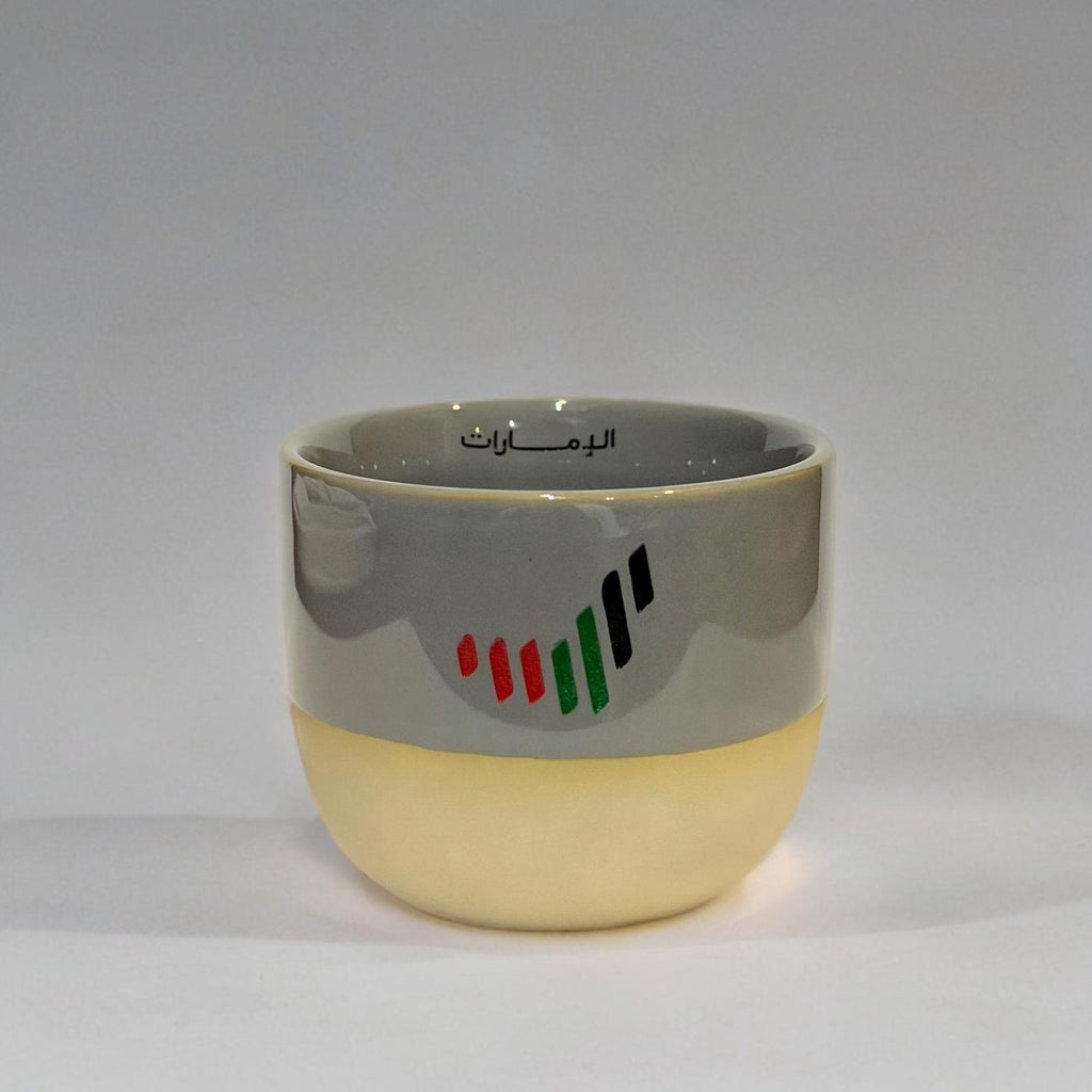 كوب الهوية الوطنية الإماراتية